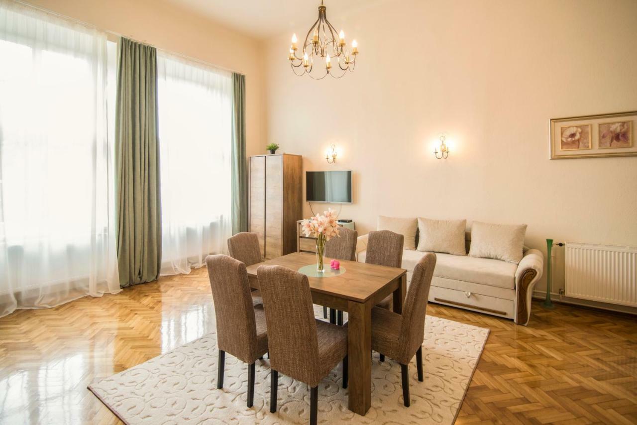Suzy Apartman エゲル エクステリア 写真