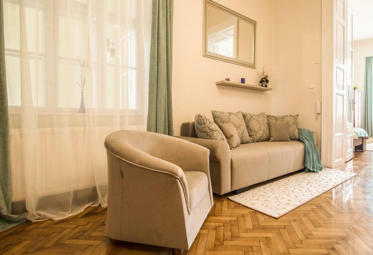 Suzy Apartman エゲル エクステリア 写真