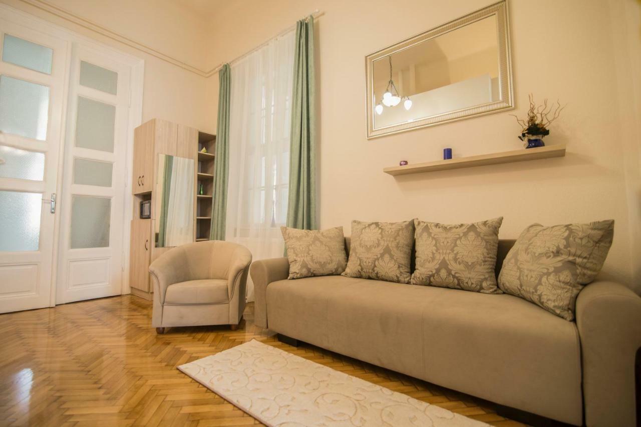 Suzy Apartman エゲル エクステリア 写真